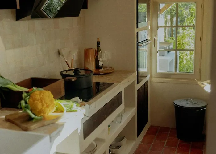 Cozy And Refined Retreat In The Heart Of Fanjeaux