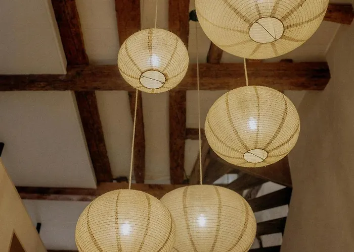 Сasa de vacaciones Cozy And Refined Retreat In The Heart Of *